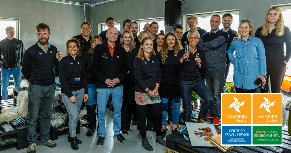 Starfsfólk Midgard fagnar góðum áfanga.