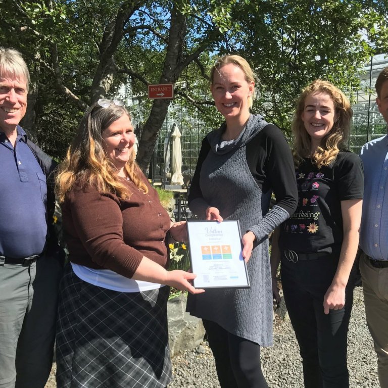 Friðheimar ljúka nýju vottunarferli