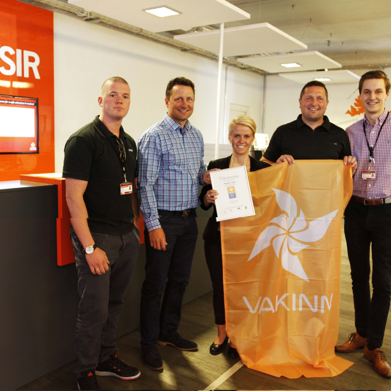 Forsvarsmenn Geysis með viðurkenningu VAKANS.